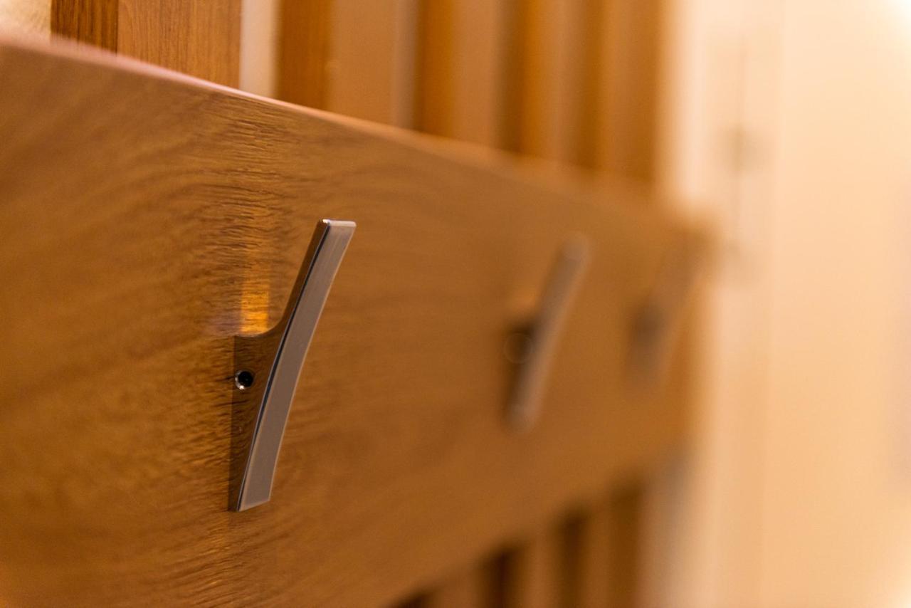 Apartment Passage *